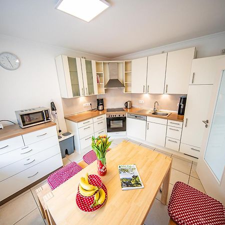 Schoene Ferienwohnung Vor Den Toren Pullman Citys Zwei Aicha vorm Wald Eksteriør billede
