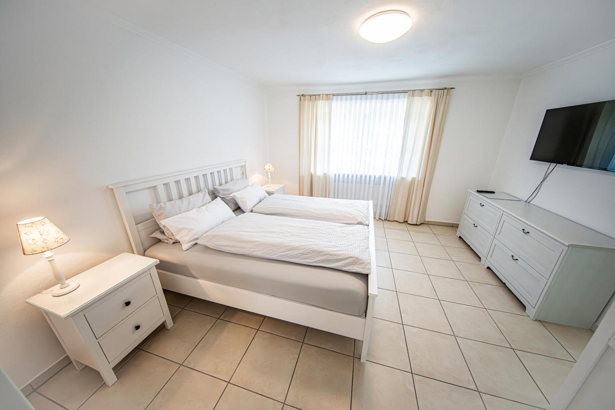 Schoene Ferienwohnung Vor Den Toren Pullman Citys Zwei Aicha vorm Wald Eksteriør billede